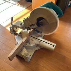 マキタ LS1011 10型スライドマルノコ 260mm 卓上丸...