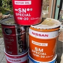 エンジンオイル　廃油　110リットルぐらい