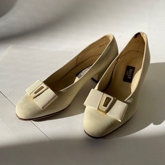《BALLY》リボンパンプス