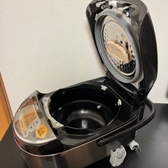 【超美品】象印　極め炊き NP-NI10 5.5合　圧力IH炊飯器の画像
