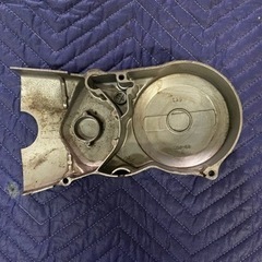 HONDA スーパーカブ　純正　ジェネレーターカバー　12v①の画像