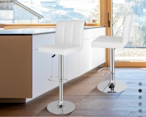 カウンターチェア白二脚