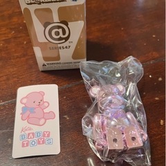 ベアブリック売ります。