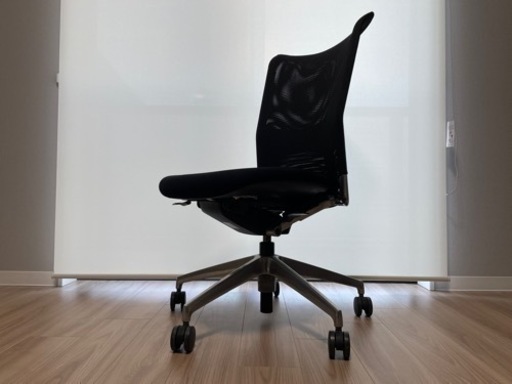 ITOKIオフィスチェア 【新品価格】145,000円！！3月6日以降の引き取り限定！