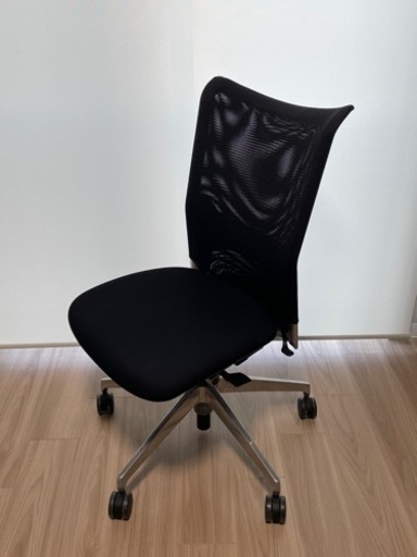 ITOKIオフィスチェア 【新品価格】145,000円！！3月6日以降の引き取り限定！