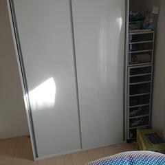 引き戸、洋服タンス、ワードローブの画像