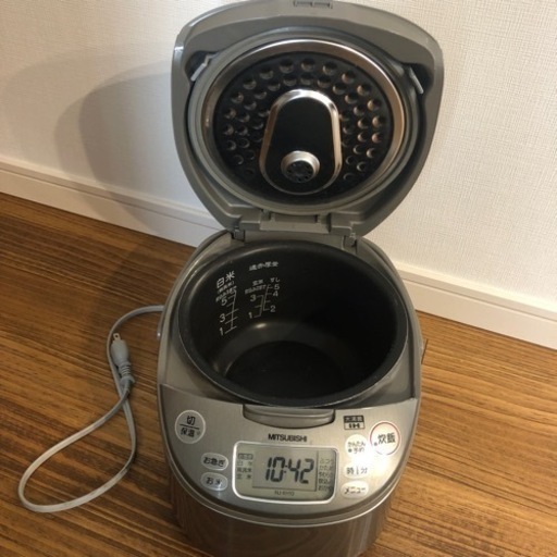 【決まりました】三菱　5合炊き炊飯器