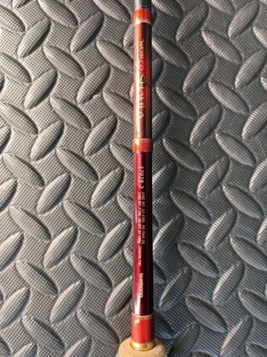 最終値下げ！　シマノ　ワールドシャウラ 1702  (旧赤)