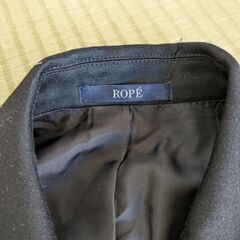 ROPE 黒スーツの画像