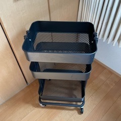 IKEA 三段ラックの画像