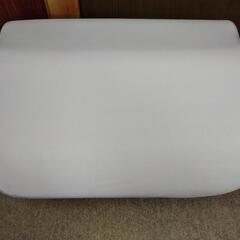 【美品】ニトリ 肩・首・背中も支えるまくら（専用カバーセット）の画像