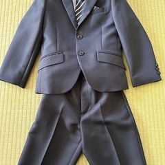 子供礼服　入園式　ネクタイ付き　フォーマルスーツセット　ジャケットの画像