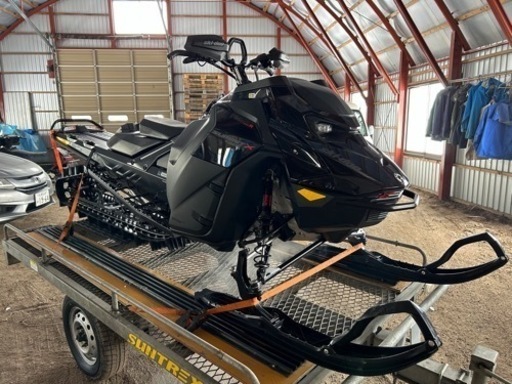 新古車ski-doo 2024モデルG5 165tubo 距離約27キロスノー