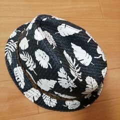 H&M ハットの画像