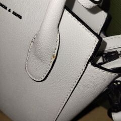 CAMELIAROMA 　CHARLES&KEITH　カバン　バッグ　の画像