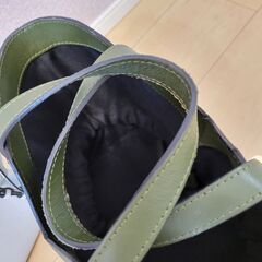 CAMELIAROMA 　CHARLES&KEITH　カバン　バッグ　の画像