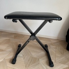 ピアノ用の椅子