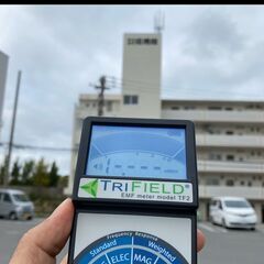 電磁波測定器(トリフィールドメーター)の画像