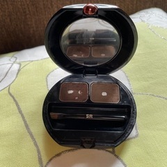 デパートりうぼうにて　ソニアリキエル　眉パウダー