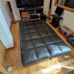 （取引中）ソファーベッド　人工皮革　黒