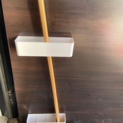 傘立て☂️ 玄関の扉に磁石でつきます