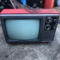 テレビ、ブラウン管式。