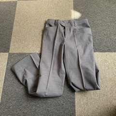 パンツ　薄いブラウン