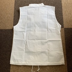 ベスト　白　サイズMの画像