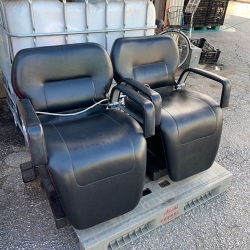 1つ　決まりました　解体品　理容店　shampoo joy 電動