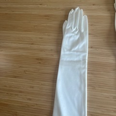 ブライダル用花嫁　手袋ロングの画像