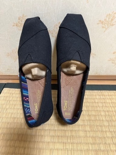 TOMS サイズＷ8.5