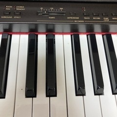 電子ピアノの画像