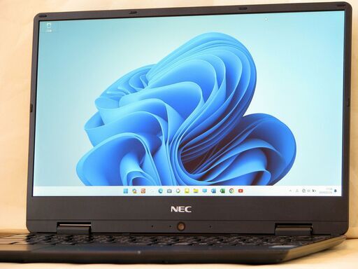 ◆ 12.5ｲﾝﾁﾉｰﾄ / Windows11 / SSD / Office / i5-8200Y ◆