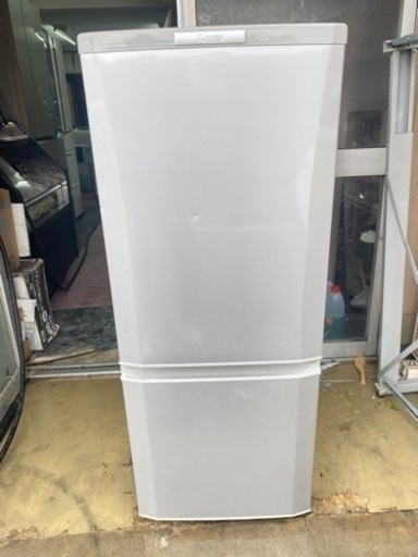 北九州市内配送無料　保証付き　三菱電機 MITSUBISHI ELECTRIC MR-P15Y-S [冷蔵庫 Pシリーズ （146L・右開き） ピュアシルバー]