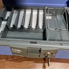 【受付中】キャッシュボックス　手提げ金庫