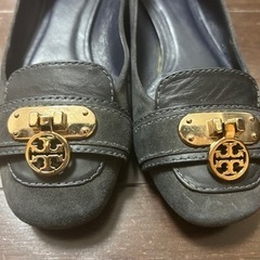 トリーバーチ  パンプス ローファー 23.5の画像