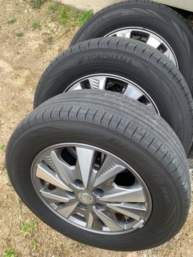 送料込　日産セレナ　c27 eパワー純正　　　ホイールタイヤ4本セット　全型式装着可