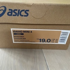 新品 asics アシックス スニーカー 19cmの画像
