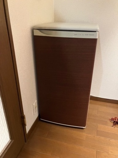 冷凍庫　4段
