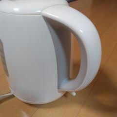 電気ケトルの画像
