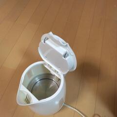 電気ケトルの画像