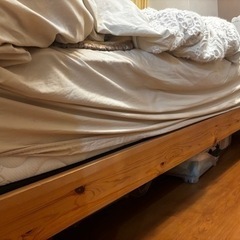 ベッドフレームのみ　引き取り可能な方