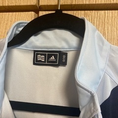 adidas ゴルフウェア　ジップアップシャツの画像