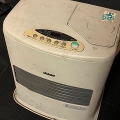 石油ファンヒーターの画像