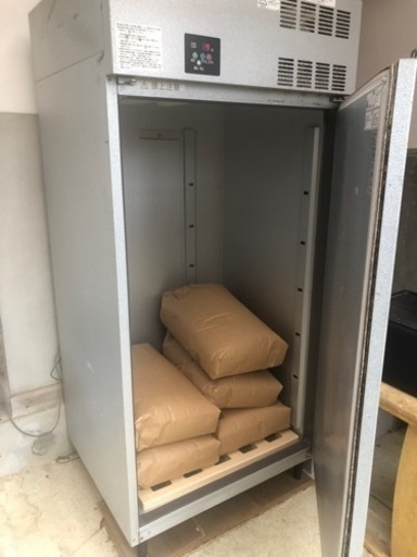 玄米保冷庫