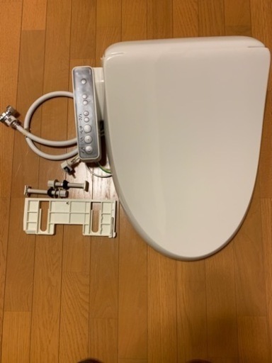 中古品　ウォシュレット　2019年製