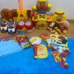 アンパンマン⭐︎おもちゃ☆ギター、太鼓、ピアノ、大工さんまとめ売り