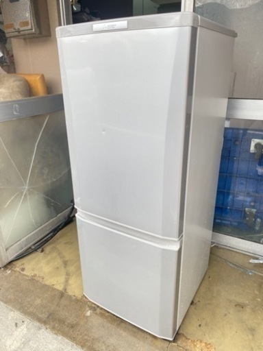 北九州市内配送無料　保証付き　三菱電機 MITSUBISHI ELECTRIC MR-P15Y-S [冷蔵庫 Pシリーズ （146L・