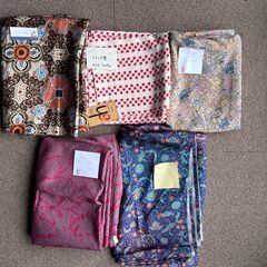 【商談中】シルク生地（フランス製、タイ製含む）５点　安く譲りますの画像