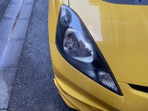 HONDA フィットハロゲンヘッドライト左右